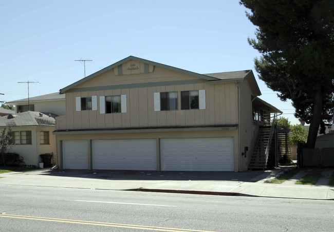 1332 E Broadway in Glendale, CA - Building Photo - Building Photo