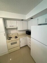3370 Pinewalk Dr N in Margate, FL - Building Photo - Building Photo