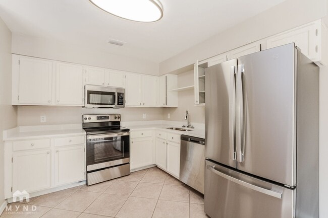 8712 Grandee Dr in Orlando, FL - Building Photo - Building Photo