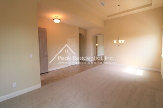2118 Buljan Ct in Folsom, CA - Foto de edificio - Building Photo