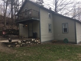 173 Elliot St in Brattleboro, VT - Building Photo