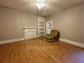 19 Enon Way in Pittsburgh, PA - Building Photo - Building Photo