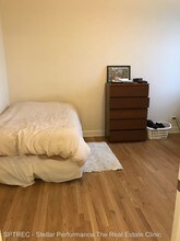 2778 N Milwaukee Ave-Unit -Unit 406 in Chicago, IL - Building Photo - Building Photo