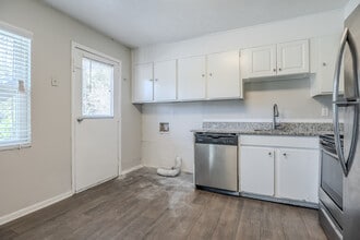 Copa Parque Apartments in Forest Park, GA - Building Photo - Building Photo