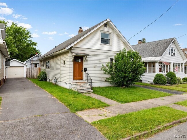1410 Fincke Ave in Utica, NY - Building Photo - Building Photo