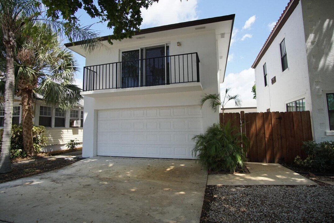 331 S Federal Hwy in Lake Worth Beach, FL - Building Photo