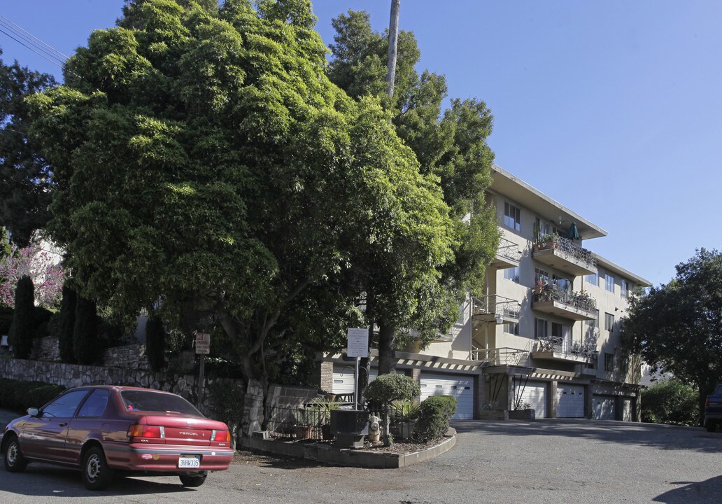 450 Merritt Ave in Oakland, CA - Foto de edificio
