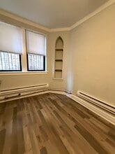 4827 N Damen Ave, Unit Studio in Chicago, IL - Foto de edificio - Building Photo