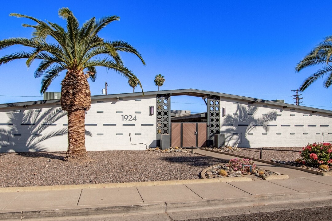 Palm View Manor in Phoenix, AZ - Foto de edificio