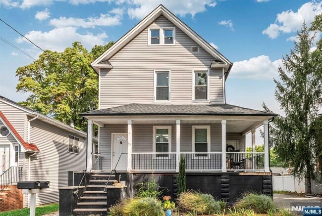 53 Davis Dr in Bergenfield, NJ - Building Photo - Building Photo
