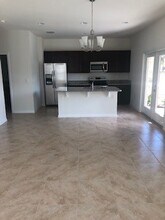 1604 Pham Dr in Port Orange, FL - Foto de edificio - Building Photo