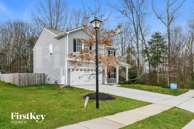 6714 Barefoot Forest Dr in Charlotte, NC - Foto de edificio - Building Photo