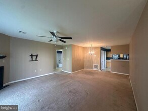 141 Oriole Ct in Hummelstown, PA - Building Photo - Building Photo