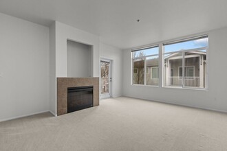 14915 38th Dr SE in Bothell, WA - Building Photo - Building Photo
