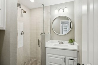 1317 Meandering Way in Rockwall, TX - Building Photo - Building Photo