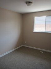 903 King St E in Oshawa, ON - Building Photo - Building Photo