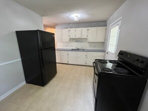 1508 Hanner St in Greensboro, NC - Building Photo - Building Photo