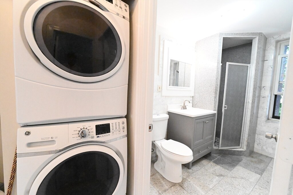 52 Cummings Rd, Unit 1 in Boston, MA - Building Photo