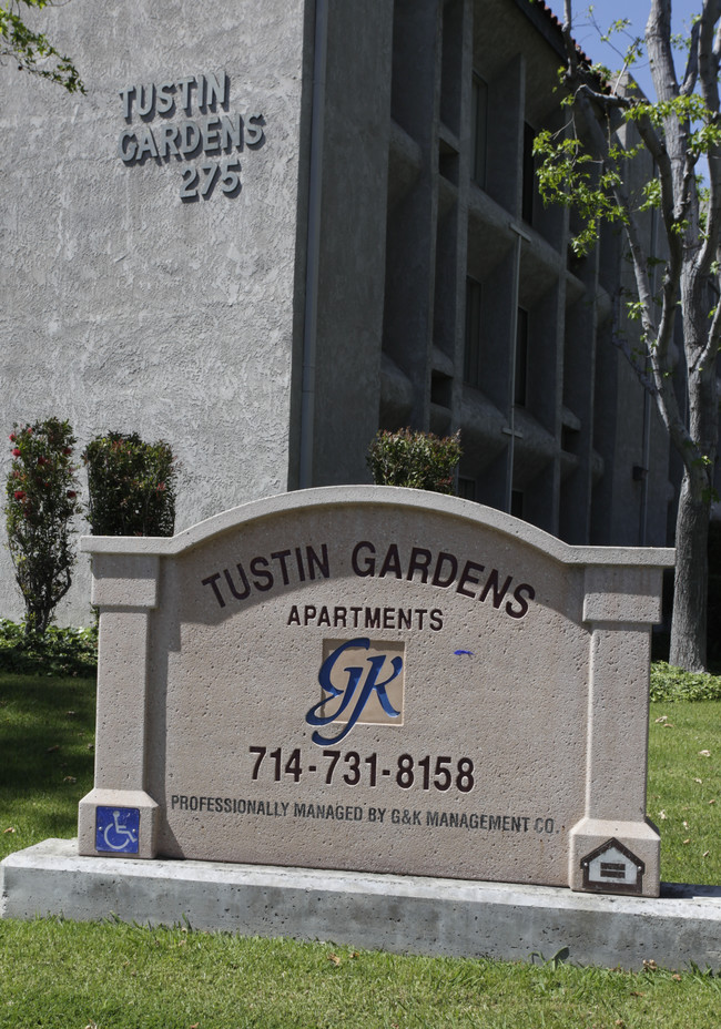 Tustin Gardens Apartments