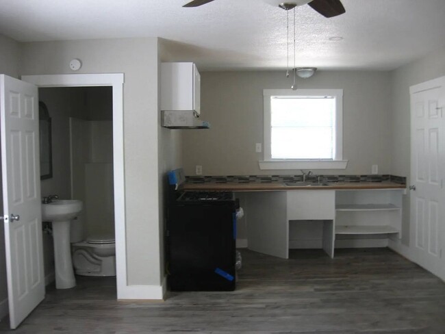 property at 1502 S 13th St