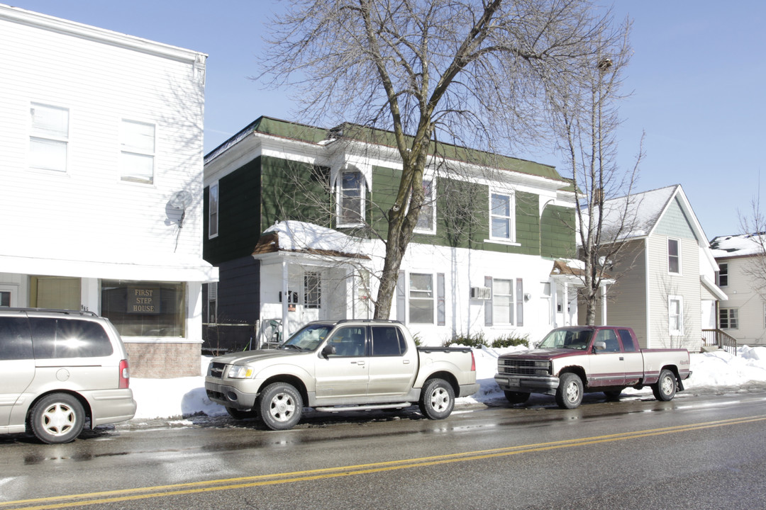 961 Bridge St in Grand Rapids, MI - Foto de edificio