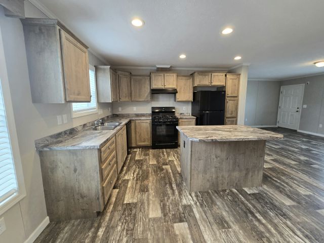 1324 Duchess Ln in Alden, NY - Building Photo - Building Photo