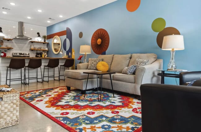 property at 302 W 22nd St