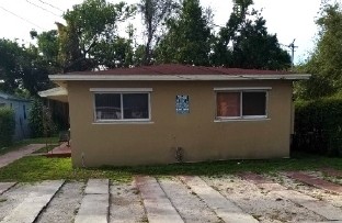 60 NW 42nd St in Miami, FL - Building Photo - Building Photo