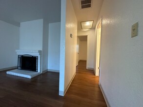 5421 El Camino Ave in Carmichael, CA - Building Photo - Building Photo