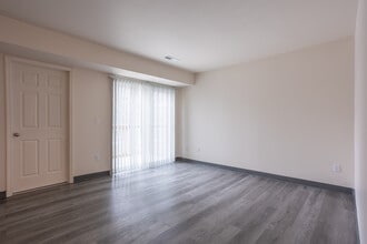 Arrowtree Apartments in Okemos, MI - Foto de edificio - Interior Photo