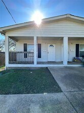 5529 Mesa Cir in Dallas, TX - Building Photo - Building Photo