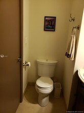 250 NE 191st St-Unit -3004A in Miami, FL - Building Photo - Building Photo