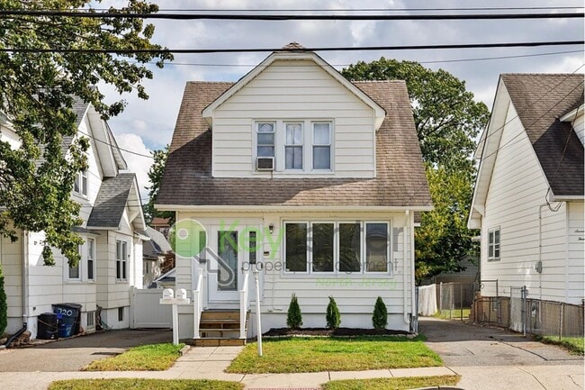 property at 722 6th St