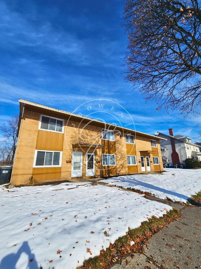 property at 1932 Airline Ave