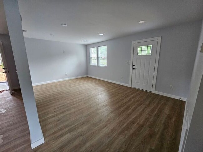 615 E Saunders Ave in Newton, NC - Building Photo - Building Photo