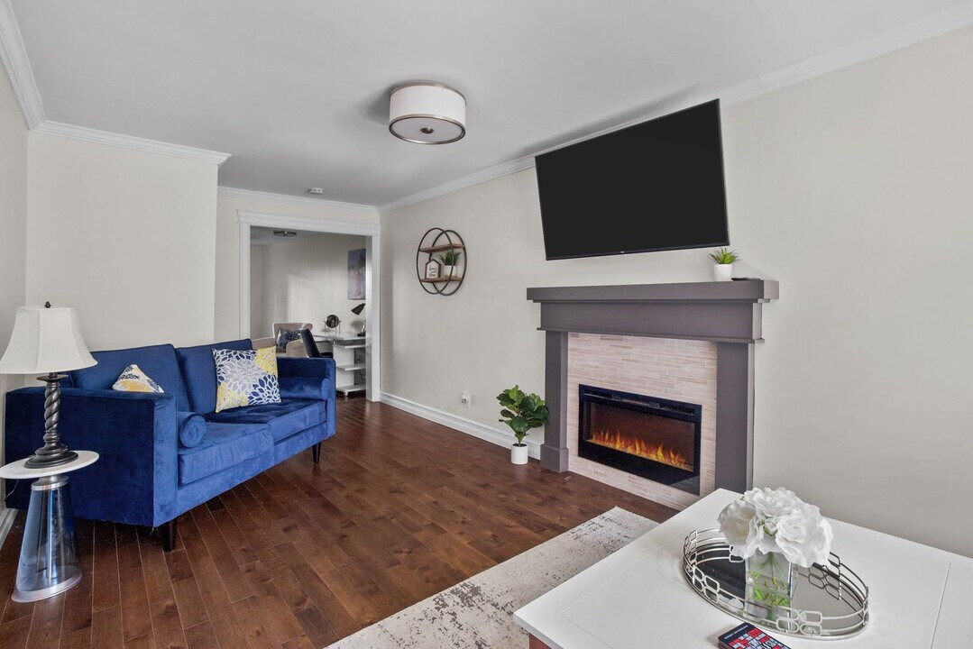 52 Victoria St, Unit SI FL2-ID1438826P in St John's, NL - Building Photo