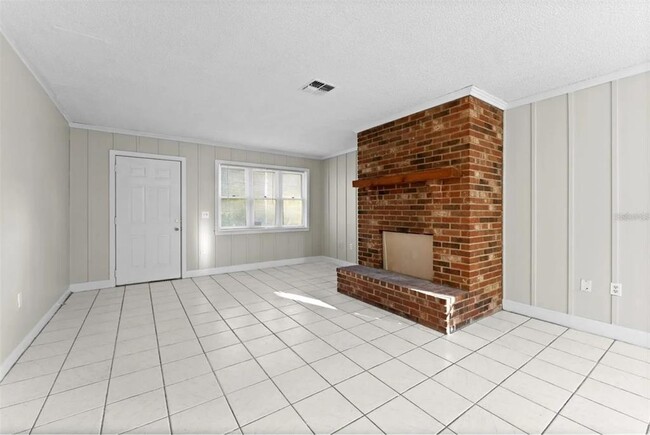 4418 Highland Ln in Lakeland, FL - Building Photo - Building Photo