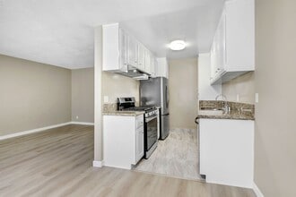 1234 Wellesley Ave in Los Angeles, CA - Building Photo - Building Photo