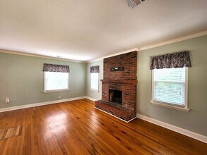 2505 NW 29th St in Oklahoma City, OK - Foto de edificio - Building Photo