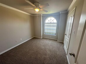 1601-1603-1603 Park Pl, Unit 424 in Sherman, TX - Building Photo - Building Photo