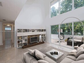 4000 Alhambra Cir in Coral Gables, FL - Building Photo - Building Photo