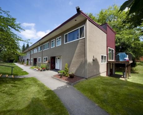 Woodland Park in Port Moody, BC - Building Photo