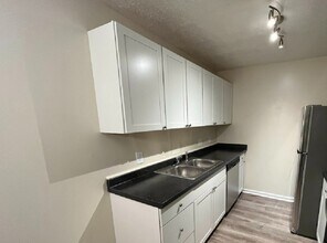 5669 Hornaday Rd in Greensboro, NC - Building Photo - Building Photo