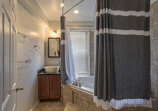 112 Morris St in Jersey City, NJ - Building Photo - Building Photo