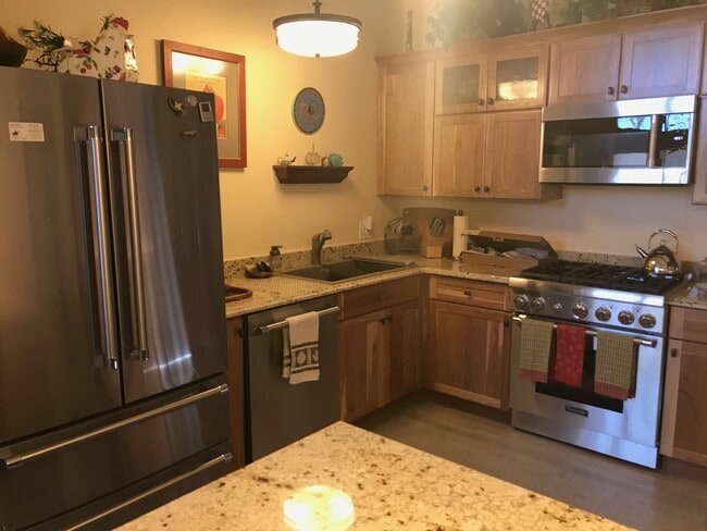 2031 N Country Club Dr in Flagstaff, AZ - Building Photo - Building Photo