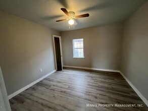 950 S 10th St in Slaton, TX - Building Photo - Building Photo