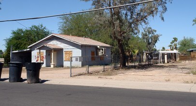 1960 E Don Carlos Ave in Tempe, AZ - Foto de edificio - Building Photo