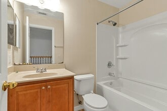 5404 Paradise Cay Cir in Kissimmee, FL - Building Photo - Building Photo