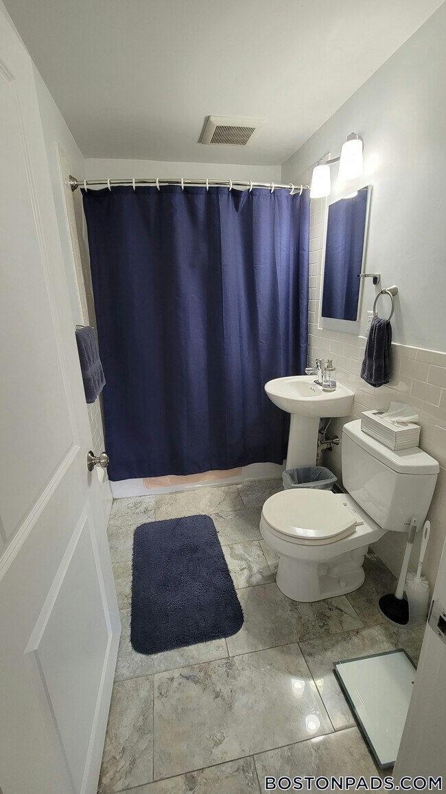 134 Summer St in Malden, MA - Foto de edificio - Building Photo