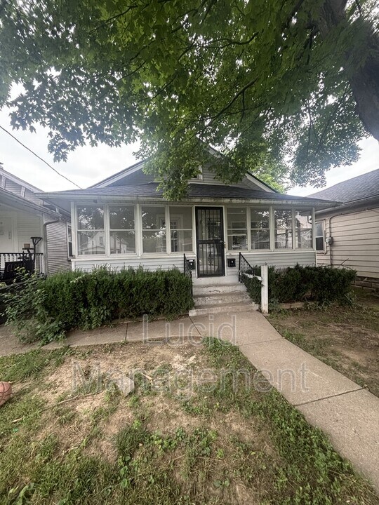 1029 Queen Ave in Louisville, KY - Building Photo